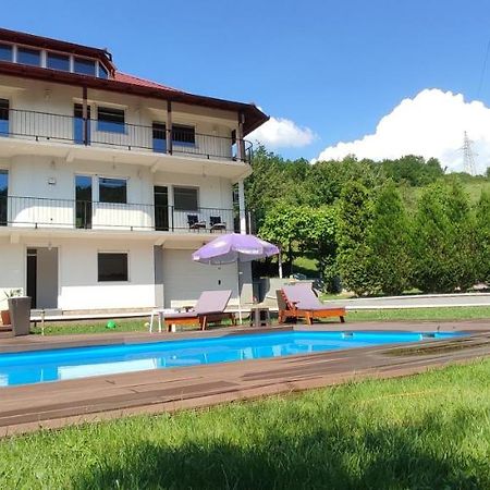 Villa Greenfield Сараево Экстерьер фото